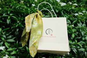 Set Hoa cúc khăn lụa